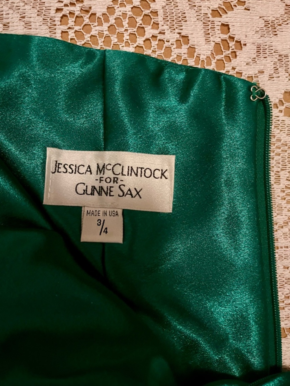 Jessica McClintock for Gunne Sax Halter Satin Gown, Emerald Green, Size 3/4 NWT - Picture 7 of 10